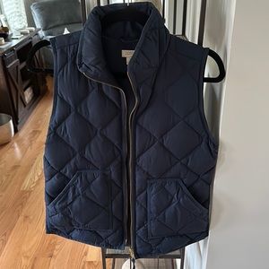 Navy blue puffer vest from J Crew size XS